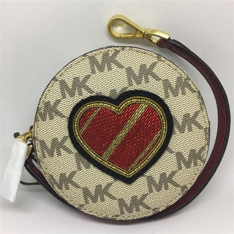 michael kors coin purse patent leather|Michael Kors round coin purse.